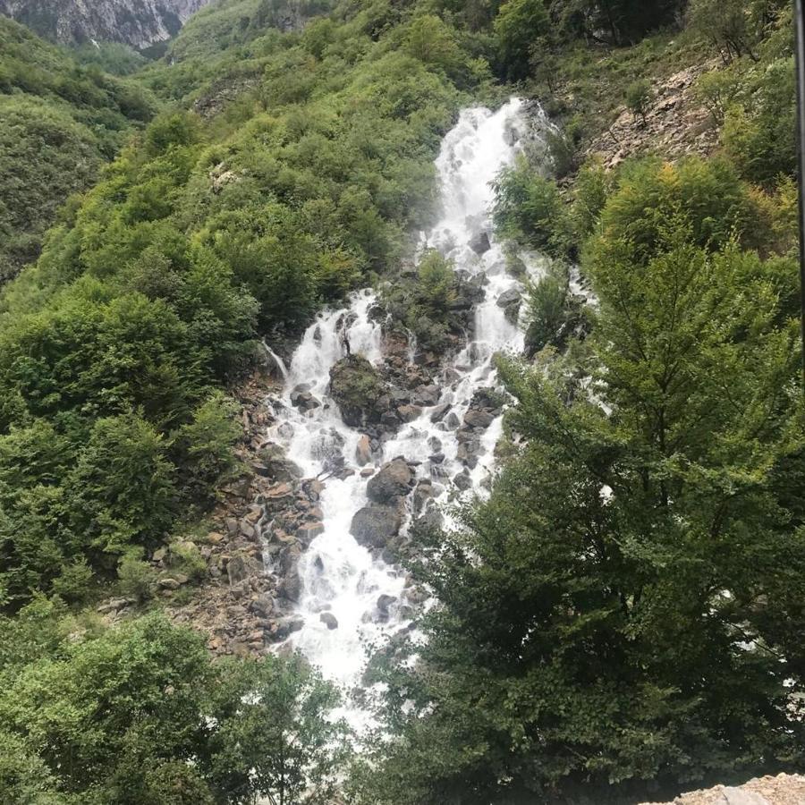 Bujtina Arlindi Bed & Breakfast Valbone Luaran gambar