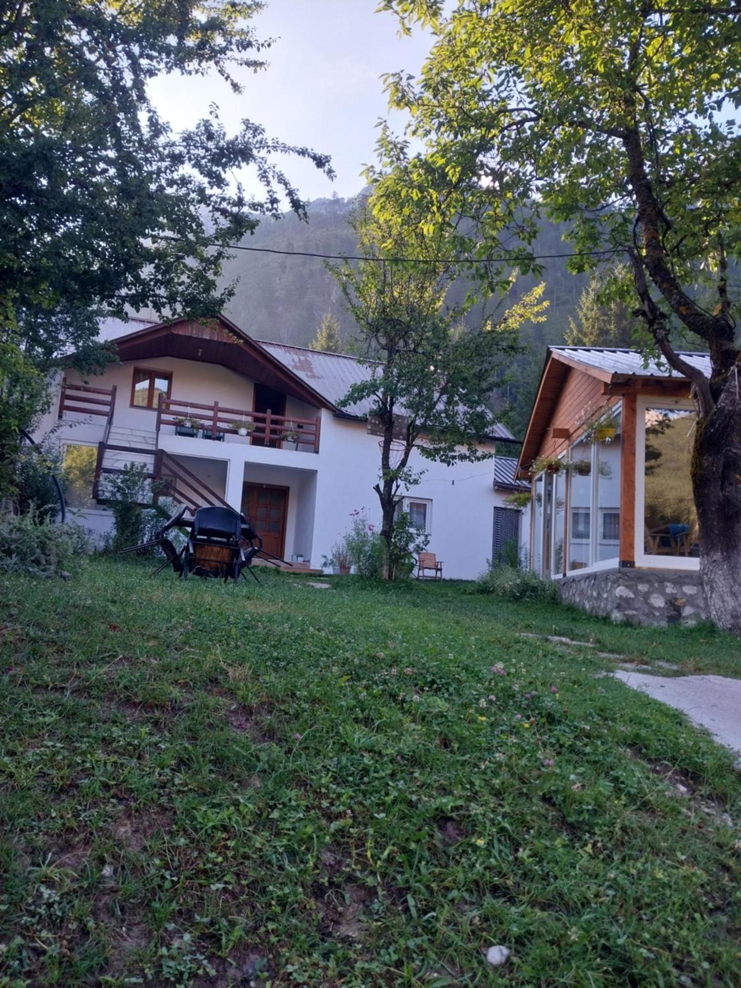 Bujtina Arlindi Bed & Breakfast Valbone Luaran gambar