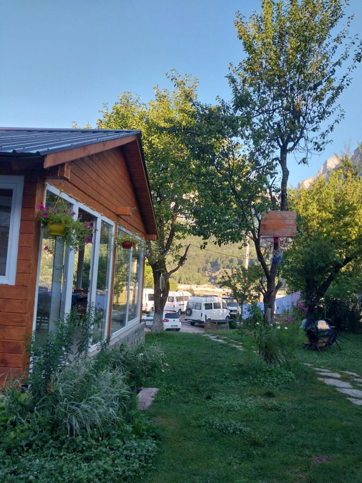 Bujtina Arlindi Bed & Breakfast Valbone Luaran gambar